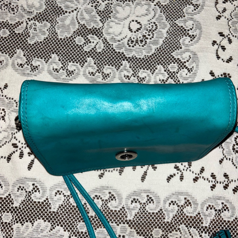 Coach legacy Penny Turnlock Crossbody vintage turquoise color - Picture 6 of 13